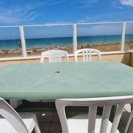 Villa Relais Des Iles Saint Marcouf Exterior foto