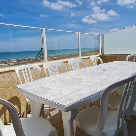Villa Relais Des Iles Saint Marcouf Exterior foto